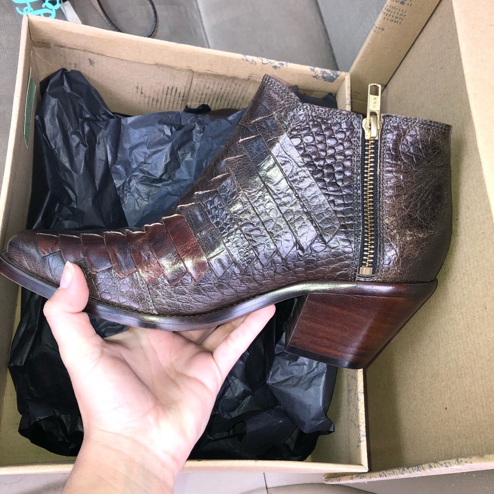 🍃🌿🌾Free People Emmett Western Bootie Size 7